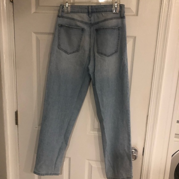 Celebrity Pink Light Wash Jeans-27 - Picture 2 of 4